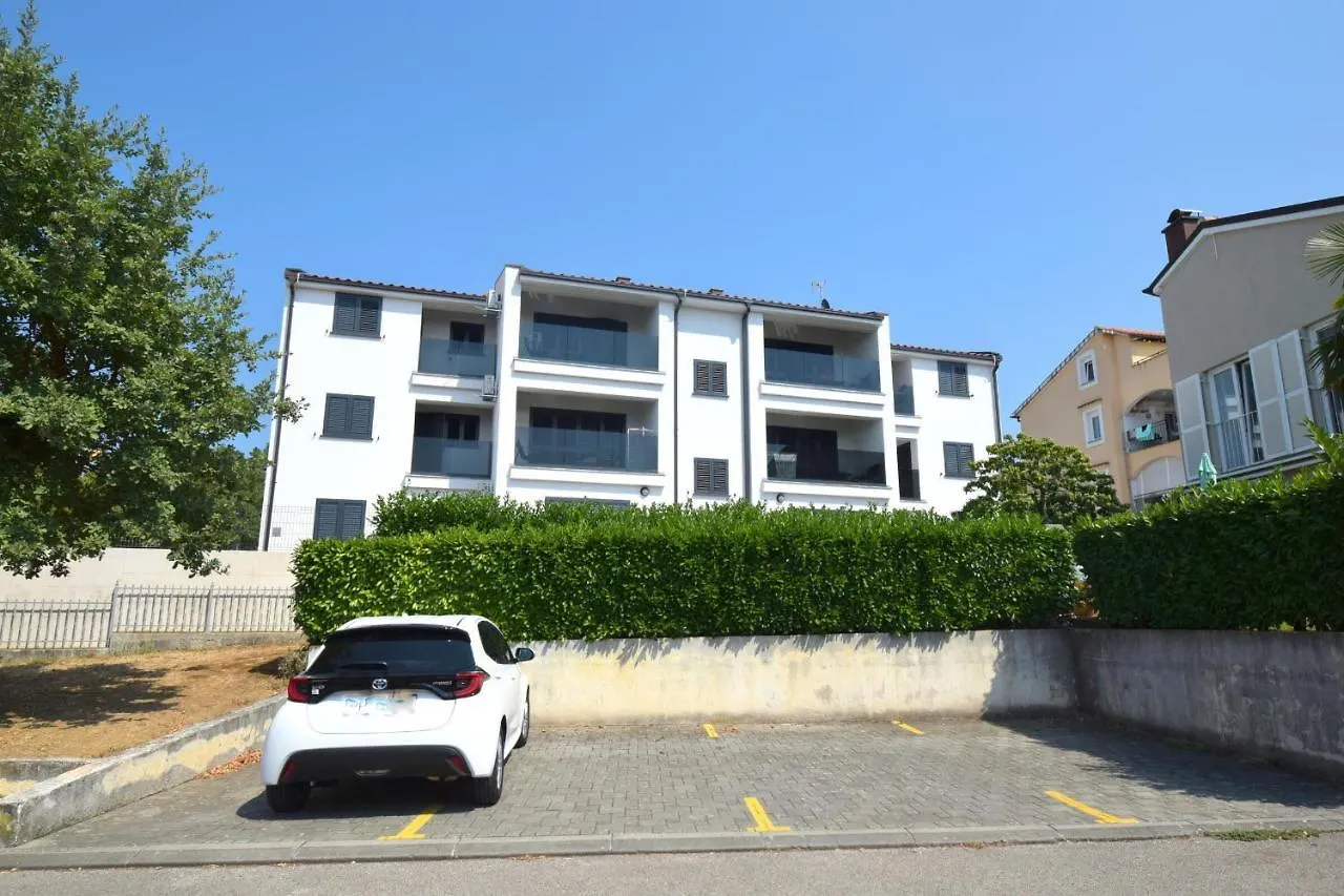 Apartments Martina Malinska