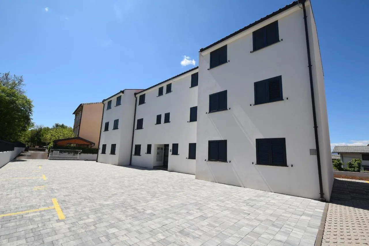 Apartments Martina Malinska